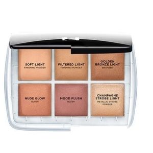 Limited Edition HOURGLASS Ambient Lighting Edit